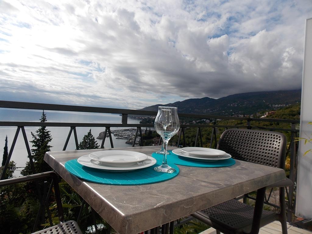 Apartment Ellalinda Opatija Luaran gambar